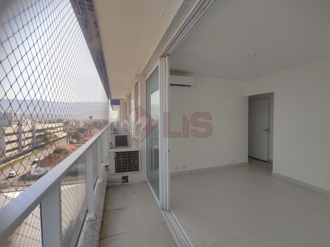 Foto 7 do(a) Apartamento de 3 quartos à venda em Jardim Porto Novo, Caraguatatuba