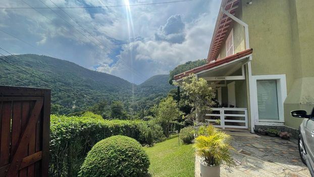 Foto 2 do(a) Casa em Condomínio de 4 quartos à venda em Nogueira, Petrópolis