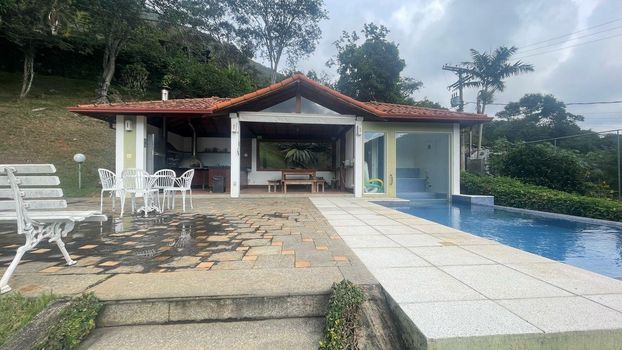 Foto 29 do(a) Casa em Condomínio de 4 quartos à venda em Nogueira, Petrópolis