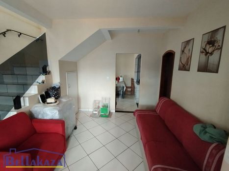 Foto 4 do(a) Casa de 3 quartos à venda em Jardim Botânico, Maringá