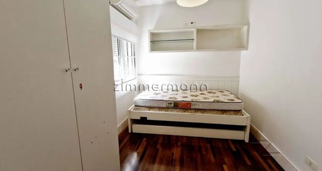 Foto 23 do(a) Casa de 4 quartos à venda em Jardim Leonor, São Paulo