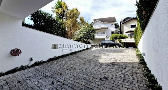 Foto 40 do(a) Casa de 4 quartos à venda em Jardim Leonor, São Paulo
