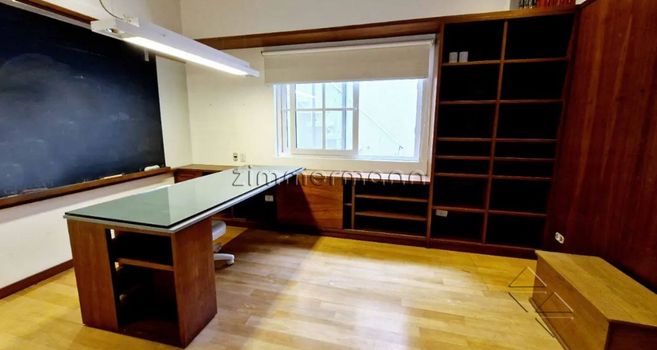 Foto 32 do(a) Casa de 4 quartos à venda em Jardim Leonor, São Paulo