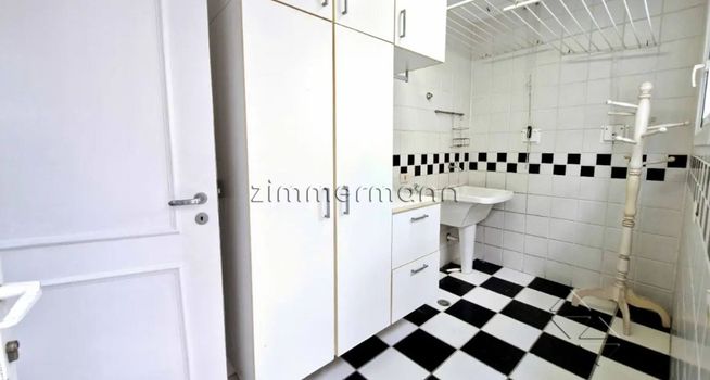 Foto 37 do(a) Casa de 4 quartos à venda em Jardim Leonor, São Paulo