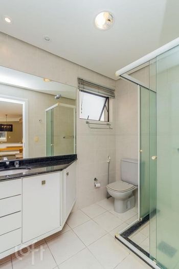 Foto 40 do(a) Apartamento de 4 quartos à venda em Petrópolis, Porto Alegre