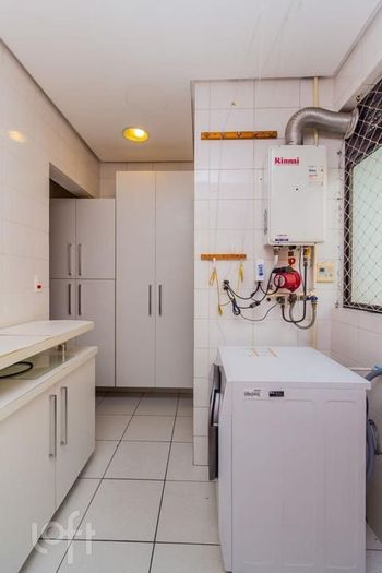 Foto 35 do(a) Apartamento de 4 quartos à venda em Petrópolis, Porto Alegre