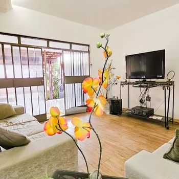 Foto 4 do(a) Casa de 4 quartos à venda em Dom Cabral, Belo Horizonte