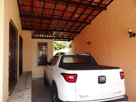 Foto 2 do(a) Casa de 4 quartos à venda em Sapiranga-Coité, Fortaleza