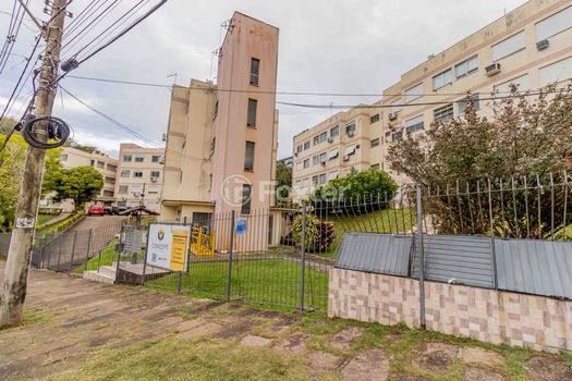Foto 14 do(a) Apartamento de 1 quartos à venda em Santo Antônio, Porto Alegre
