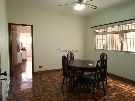 Foto 3 do(a) Casa de 3 quartos à venda em Parque Jabaquara, São Paulo