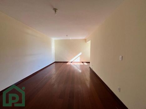 Foto 3 do(a) Apartamento de 2 quartos à venda em Centro, Nova Friburgo