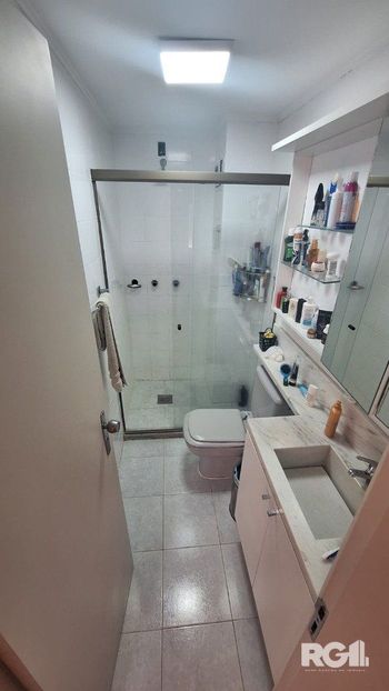 Foto 17 do(a) Flat de 3 quartos à venda em Vila Nova, Porto Alegre