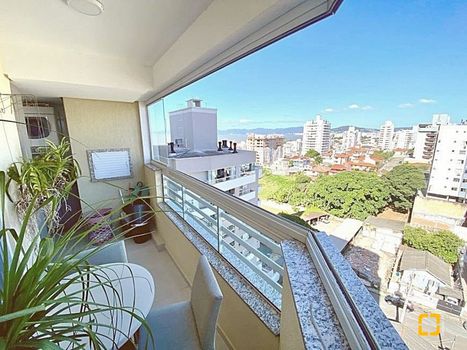 Foto 2 do(a) Apartamento de 3 quartos à venda em Barreiros, São José