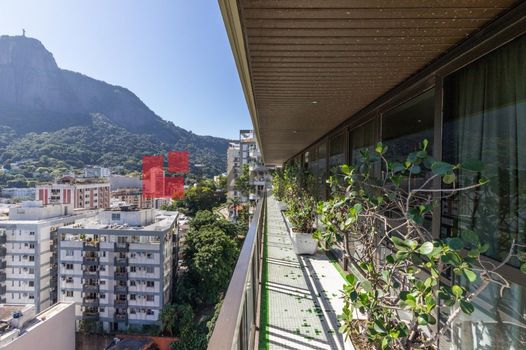 Foto 2 do(a) Apartamento de 4 quartos à venda em Lagoa, Rio de Janeiro