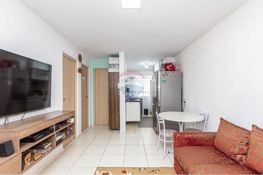 Foto 2 do(a) Apartamento de 2 quartos à venda em Campo de Santana, Curitiba
