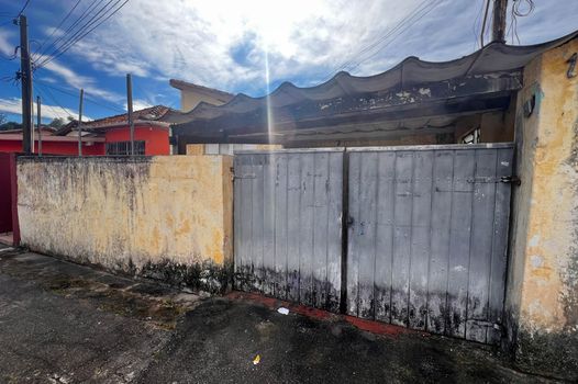 Foto 1 do(a) Casa de 4 quartos à venda em Suíssa, Ribeirão Pires