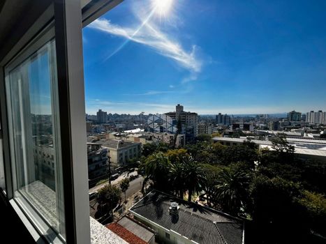 Foto 15 do(a) Apartamento de 3 quartos à venda em Vila Ipiranga, Porto Alegre