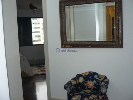 Foto 18 do(a) Apartamento de 4 quartos à venda em Itaim Bibi, São Paulo