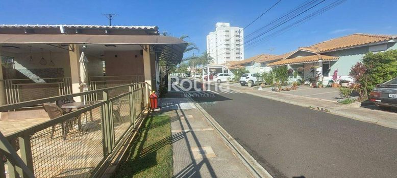 Foto 3 do(a) Casa em Condomínio de 3 quartos à venda em Granada, Uberlândia
