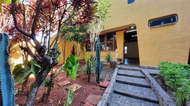 Foto 3 do(a) Casa de 4 quartos à venda em Petrópolis, Londrina