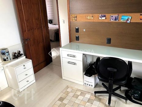 Foto 30 do(a) Apartamento de 3 quartos à venda em Medianeira, Porto Alegre