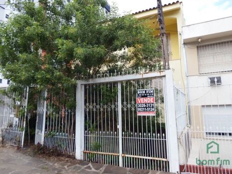 Foto 1 do(a) Casa de 6 quartos à venda em Jardim São Pedro, Porto Alegre