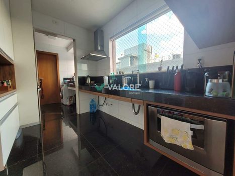 Foto 4 do(a) Apartamento de 3 quartos à venda em Savassi, Belo Horizonte