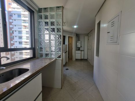 Foto 35 do(a) Apartamento de 4 quartos à venda em Centro, Florianópolis