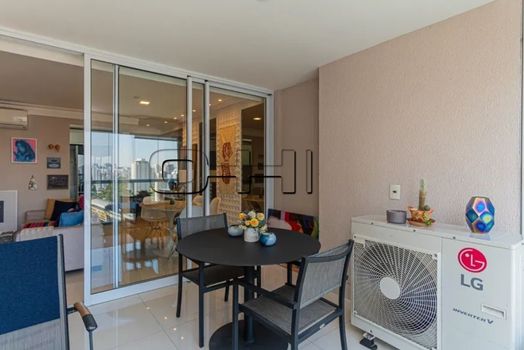 Foto 4 do(a) Apartamento de 2 quartos para alugar em Campo Belo, São Paulo
