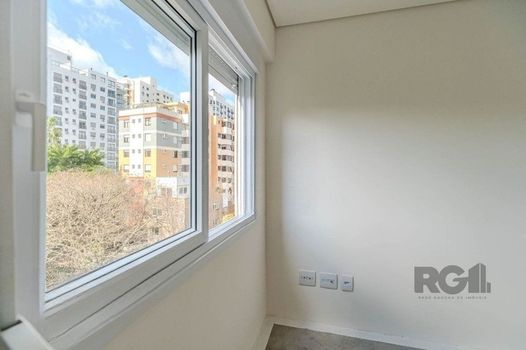Foto 12 do(a) Flat de 2 quartos à venda em Menino Deus, Porto Alegre