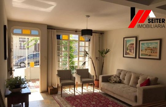 Foto 2 do(a) Casa de 4 quartos à venda em Centro, Florianópolis