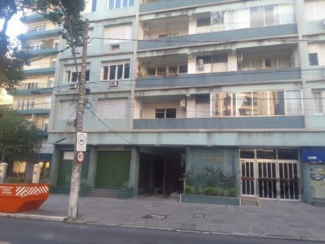 Foto 3 do(a) Apartamento de 3 quartos à venda em Independência, Porto Alegre