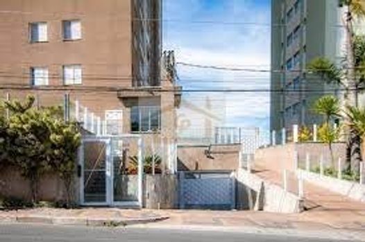 Foto 1 do(a) Apartamento de 3 quartos à venda em Jardim Marilu, Carapicuíba