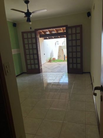 Foto 13 do(a) Casa de 2 quartos à venda em Jardim Estoril, Bauru