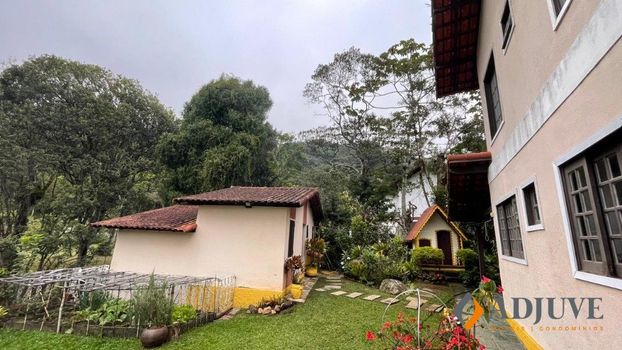 Foto 12 do(a) Casa em Condomínio de 5 quartos à venda em Fazenda Inglesa, Petrópolis