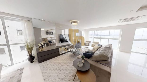 Foto 4 do(a) Apartamento de 4 quartos à venda em Centro, Balneário Camboriú
