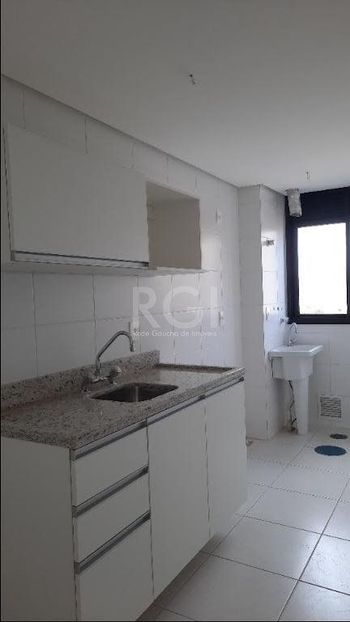 Foto 3 do(a) Flat de 2 quartos à venda em Jardim do Salso, Porto Alegre