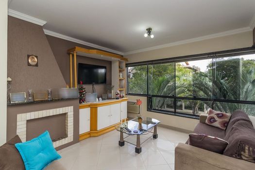 Foto 1 do(a) Flat de 3 quartos à venda em Jardim Itu, Porto Alegre