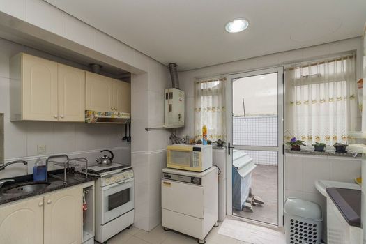 Foto 23 do(a) Flat de 3 quartos à venda em Jardim Itu, Porto Alegre