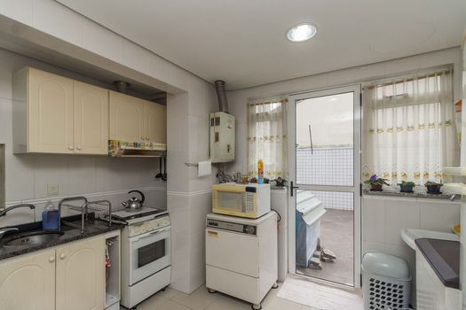 Foto 24 do(a) Flat de 3 quartos à venda em Jardim Itu, Porto Alegre