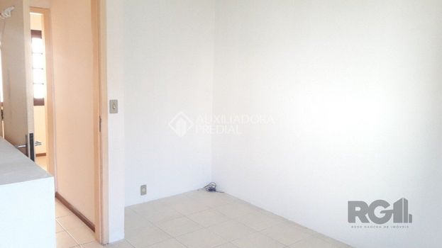 Foto 8 do(a) Casa de 2 quartos à venda em Vila Nova, Porto Alegre