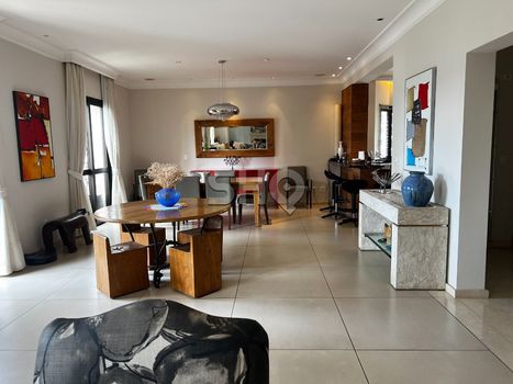 Foto 13 do(a) Apartamento de 4 quartos à venda em Moema, São Paulo