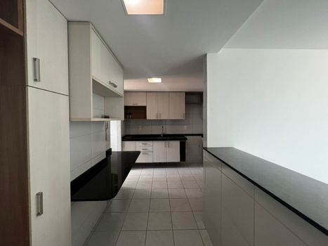 Foto 7 do(a) Apartamento de 3 quartos à venda em Manaíra, João Pessoa