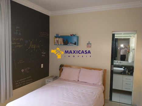 Foto 9 do(a) Casa de 4 quartos à venda em São José, Belo Horizonte
