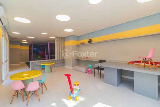 Foto 43 do(a) Apartamento de 2 quartos à venda em Navegantes, Porto Alegre