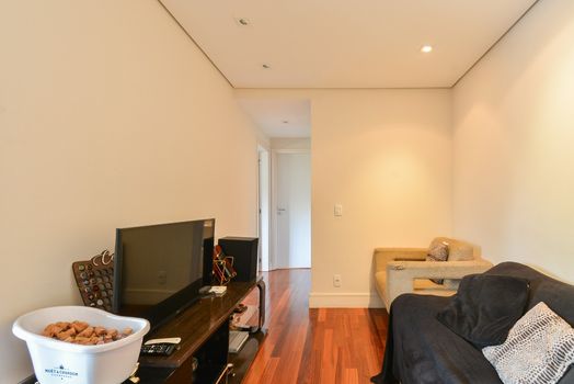 Foto 3 do(a) Apartamento de 2 quartos à venda em Vila Gumercindo, São Paulo