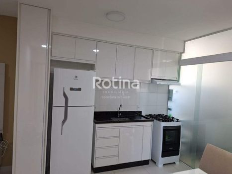 Foto 4 do(a) Apartamento de 2 quartos à venda em Martins, Uberlândia