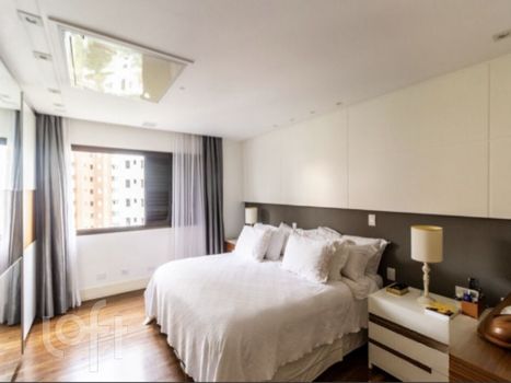 Foto 16 do(a) Apartamento de 4 quartos à venda em Moema, São Paulo