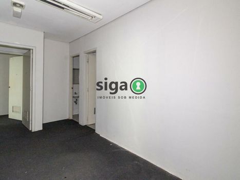 Foto 13 do(a) Loja false para alugar em Alto de Pinheiros, São Paulo