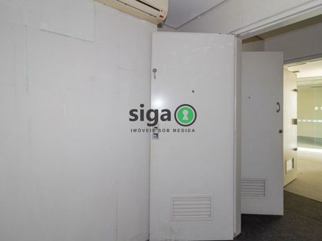 Foto 10 do(a) Loja false para alugar em Alto de Pinheiros, São Paulo
